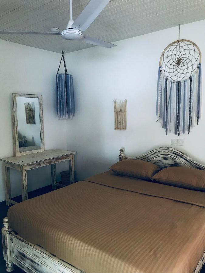 Steffi'S Mandala Hotell Hikkaduwa Exteriör bild